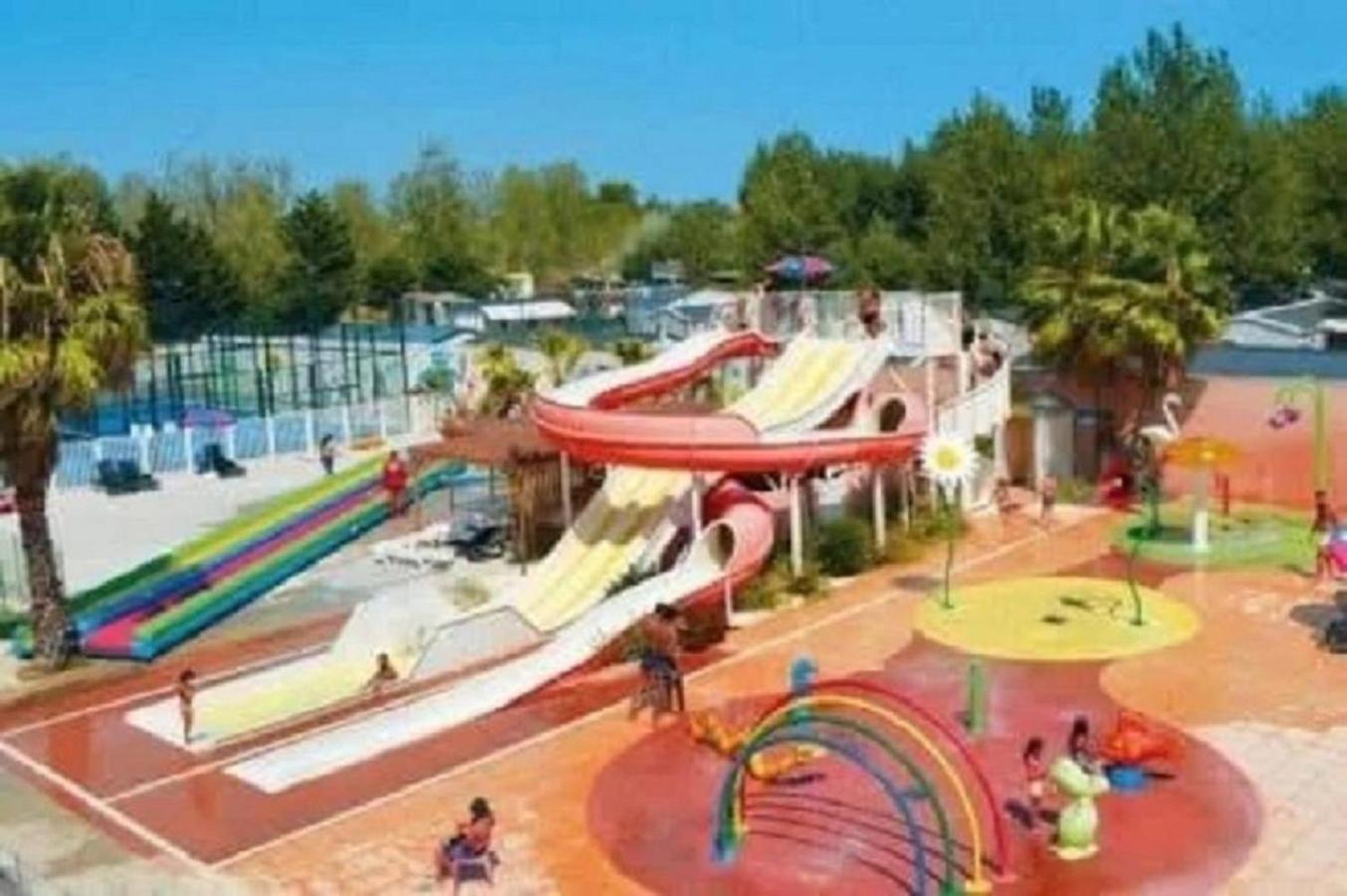 Hotel Camping Siblu Les Sables Du Midi à Valras-Plage Extérieur photo